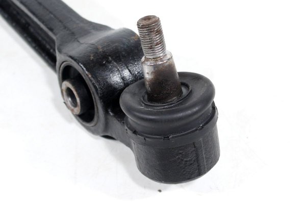 Wahacz przód dolny R=L Mitsubishi Galant EA0 1996-2004 2.0i 16V