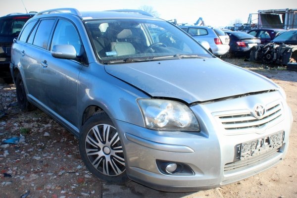 Błotnik przód lewy Toyota Avensis T25 2007 1.8VVTI 1ZZ Kombi