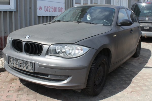 Zamek drzwi przód lewy BMW 1 E81 2008 1.6i N43B16 Hatchback 5-drzwi