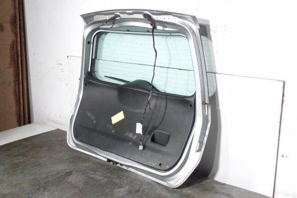 _Klapa Bagażnika Tył Ford Fusion 2005 1.6TDCI Minivan (goła klapa bez osprzętu)