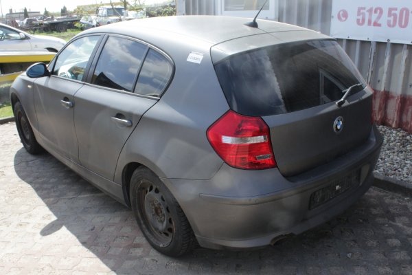 Drzwi przód lewe BMW 1 E81 2008 1.6i N43B16 Hatchback 5-drzwi