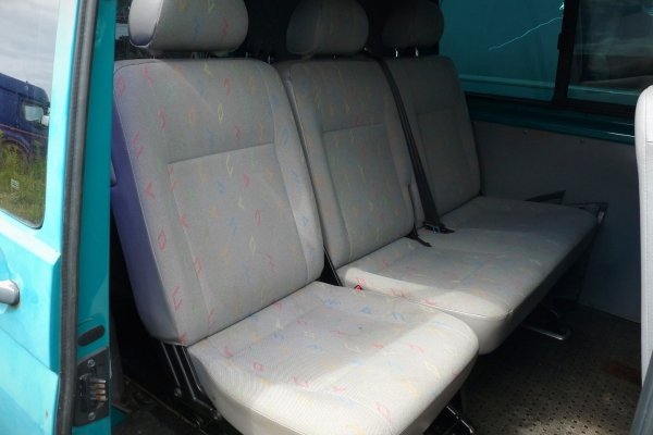 Amortyzator przód prawy VW Transporter T5 2005 2.5TDI AXD Bus