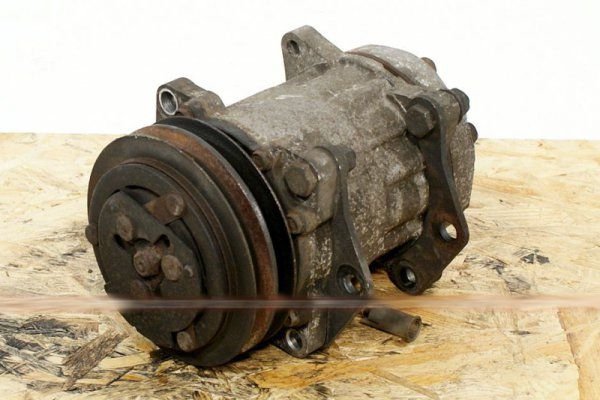 Sprężarka klimatyzacji Volvo FLC140 1996-2000