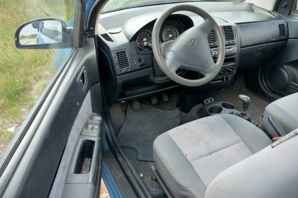 Klapa bagażnika tył Hyundai Getz TB 2005 (2002-2005) Hatchback 3-drzwi  (Kod lakieru: XU - SEA SIDE BLUE)