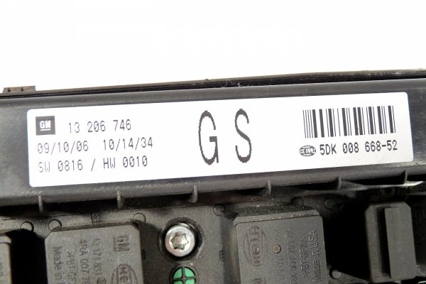 Moduł BSI skrzynka bezpieczników Opel Zafira B 2005-2012 1.9CDTI