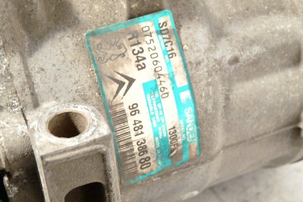 Sprężarka pompa klimatyzacji Peugeot 407 2004 2.2i 3FZ Sedan