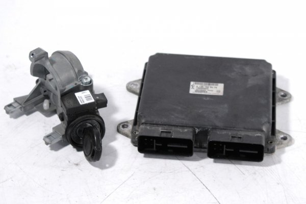 Komputer sterownik silnika stacyjka Mitsubishi Colt VI Z30 2007 1.3i 16V 4A90 Hatchback 5-drzwi 