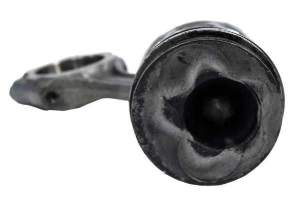Tłok korbowód VW Caddy 9K 1995-2003 1.9SDI AEY 1/2