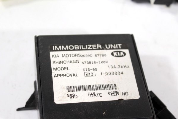 _Komputer silnika stacyjka Kia Rio 2004 1.3i 