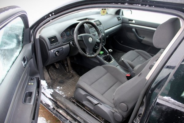 Maska VW Golf V 1K Hatchback 3-drzwi (A1A1)