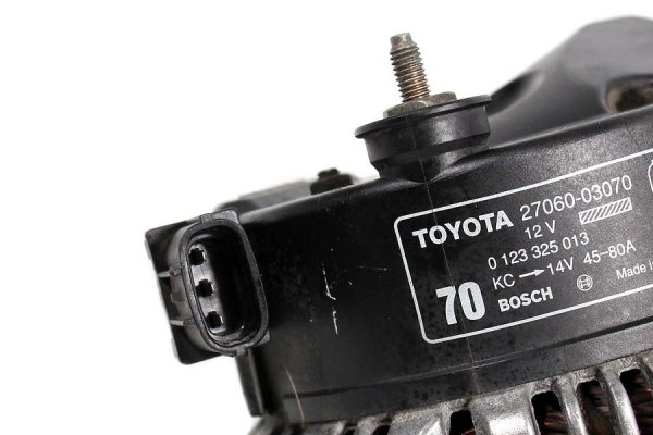 _Alternator Toyota Avensis T22 1998-2003 2.0i 16V (70A)
