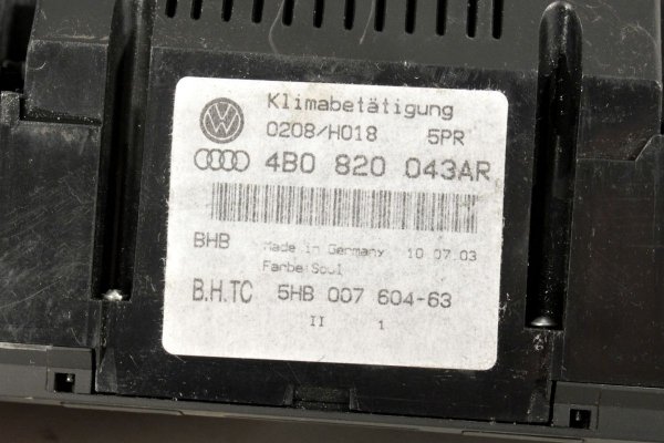 Panel sterowania nawiewem Audi A6 C5 2003