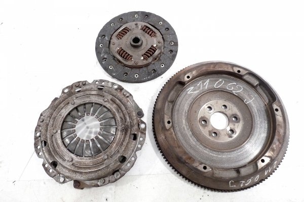 Sprzęgło tarcza docisk koło zamachowe Opel Meriva A 2003 1.6i Z16XE Minivan
