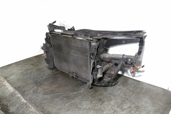 Pas przód Volkswagen Passat B5 1998 1.8i 20V ADR Kombi 