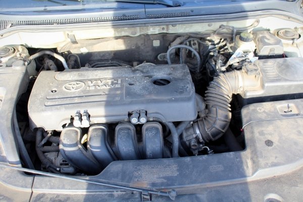 Pas Przód (z chłodnicami) Toyota Avensis T25 2004 1.8VVTI Sedan