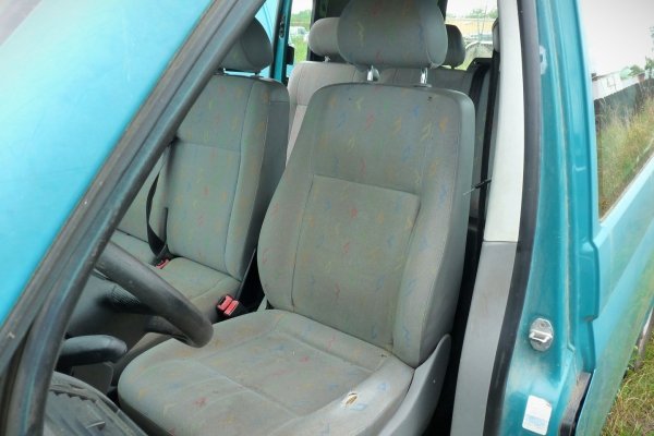 Fotel prawy pasażera podwójny kanapa przód VW Transporter T5 2005 Bus