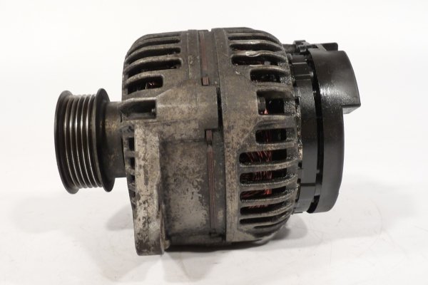 Alternator Iveco Daily III 2004 2.8JTD 814.43S Bus (120 A)