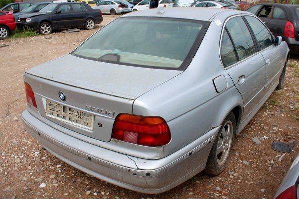 Zderzak przód BMW 5 525d E39 1999 Sedan 