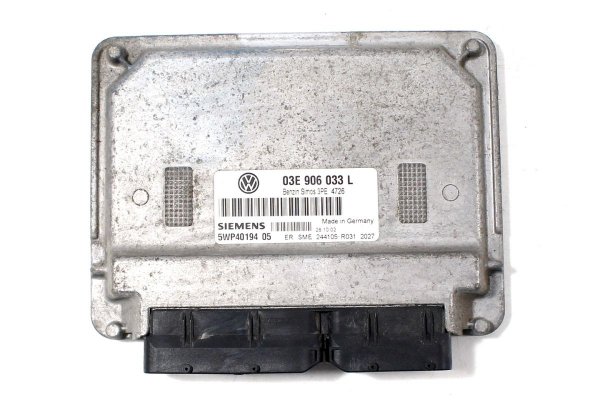 _Komputer sterownik silnika VW Polo 9N 1.2i 12V 03E906033L