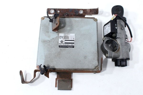 Komputer silnika Nissan Primera P11 1996-2002 2.0i