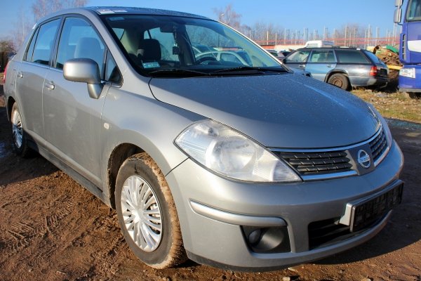 Lampa tył prawa Nissan Tiida C11 2007 Sedan