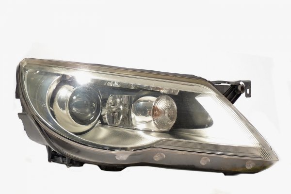 Reflektor prawy VW Tiguan 5N 2008 Suv (xenon)