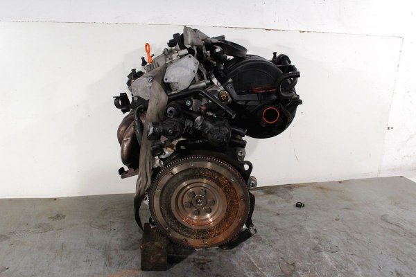 _Silnik VW Passat B6 2006 1.6FSI BLF