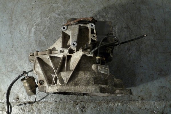 Skrzynia biegów Ford Fiesta MK6 2002 1.4i 16V 