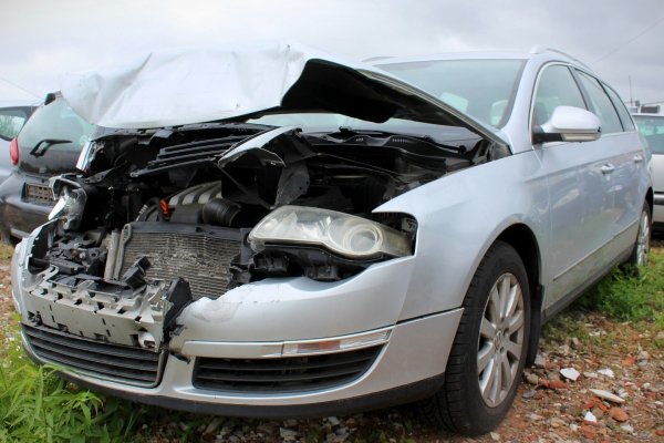 Drzwi tył prawe VW Passat B6 2005 2.0TDI BKP Kombi