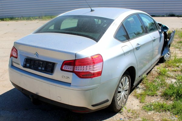 Citroen C5 II 2008 1.8i 6FY Sedan