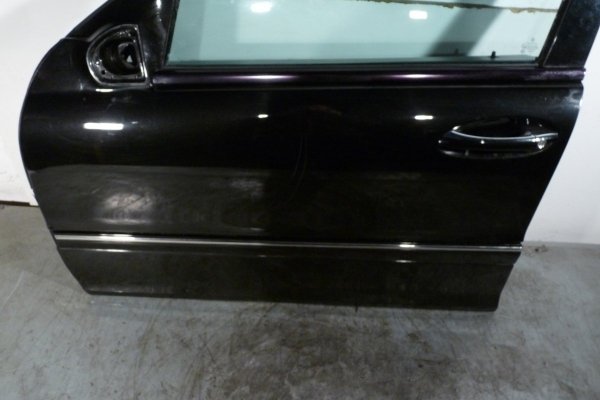 _Drzwi przód lewe Mercedes C-klasa W203 Lift 2004 Sedan (kod lakieru: 197)