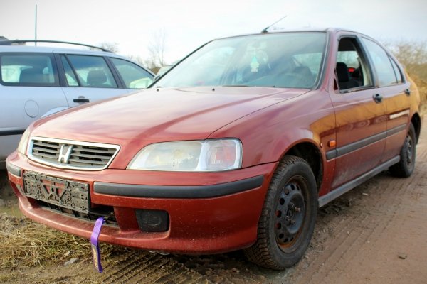Błotnik przód prawy Honda Civic VI MB 1997-2001 Hatchback 5-drzwi 