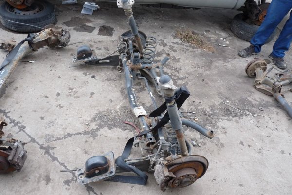 Belka ława sanki wózek zawieszenia tył VW Golf V 1K 2008 1.9TDI BXE Kombi