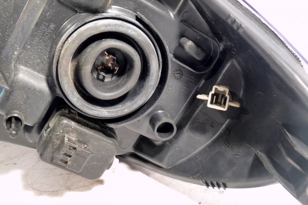 Reflektor prawy Nissan Note E11 2006-2009 Hatchback 5-drzwi