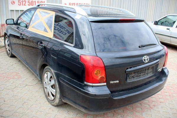 _Drzwi Przód Prawe Toyota Avensis T25 2005 2.0D4D Kombi (gołe drzwi bez osprzętu)