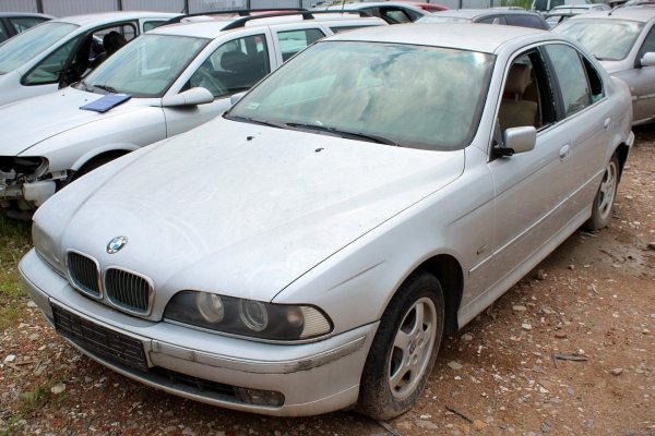 Klapa bagażnika tył BMW 5 525d E39 1999 Sedan 