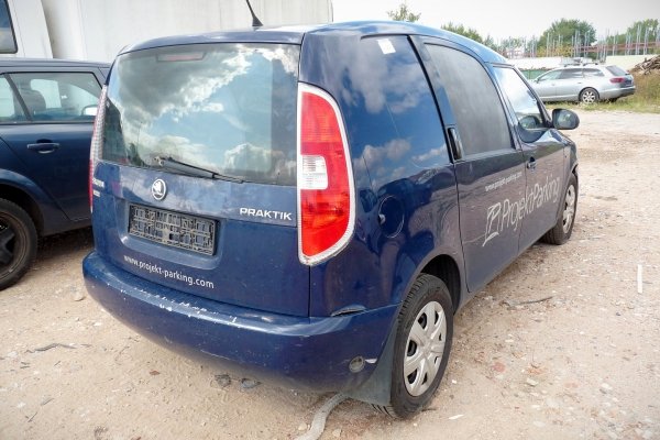 Skoda Praktik 5J Lift 2014 1.2i CGPA Minivan [A]