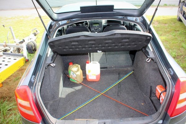 Klapa bagażnika tył Skoda Octavia II 1Z 2004 1.6FSI BLF Liftback