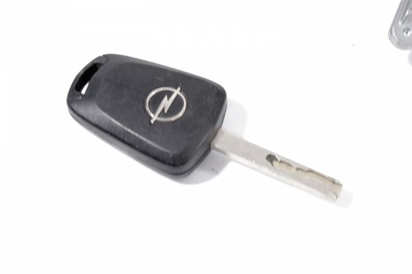 Stacyjka kluczyk Opel Astra H 2010 1.3CTDI Z13DTH
