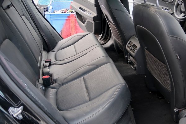 _Belka zderzaka przód Jaguar XF X260 2016 Sedan