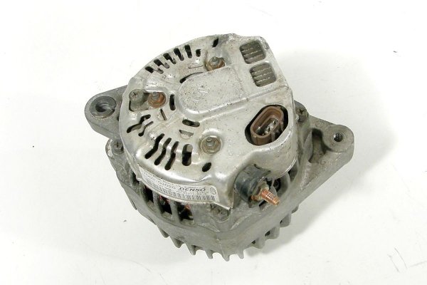 Alternator Toyota Yaris XP10 1999-2005 1.0i 16V (90A)