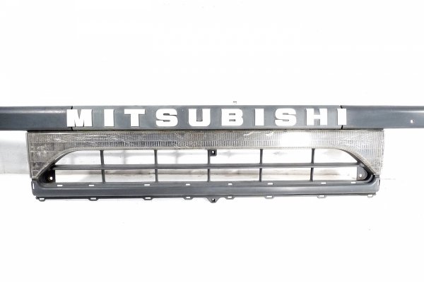 Grill atrapa Mitsubishi Canter VI 2000 (1996-2001)