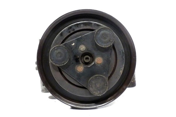 Sprężarka pompa klimatyzacji Nissan Primera P11 1996-2002 2.0i 16V