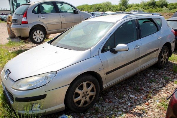 Drzwi Tył Prawe Peugeot 407 2007 2.0HDI Kombi (gołe drzwi bez osprzętu)