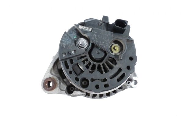 Alternator Audi A4 B6 2002 2.4i V6 (150 A)