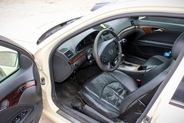 Wygłuszenie maski Mercedes E-klasa W211 2002 Sedan 