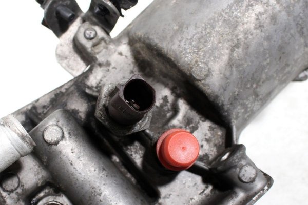 Chłodnica Podstawa filtra oleju VW Passat B6 2006 2.0TDI