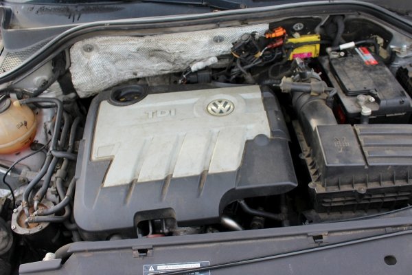 Szyba drzwi tył lewa VW Tiguan 5N 2008 Suv