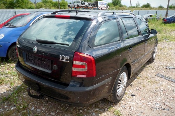 Podnośnik szyby przód lewy Skoda Octavia II 1Z 2005 Kombi