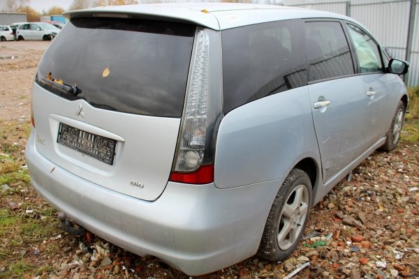 Belka Ława sanki wózek zawieszenia tył Mitsubishi Grandis 2005 2.0DID BSY Van
